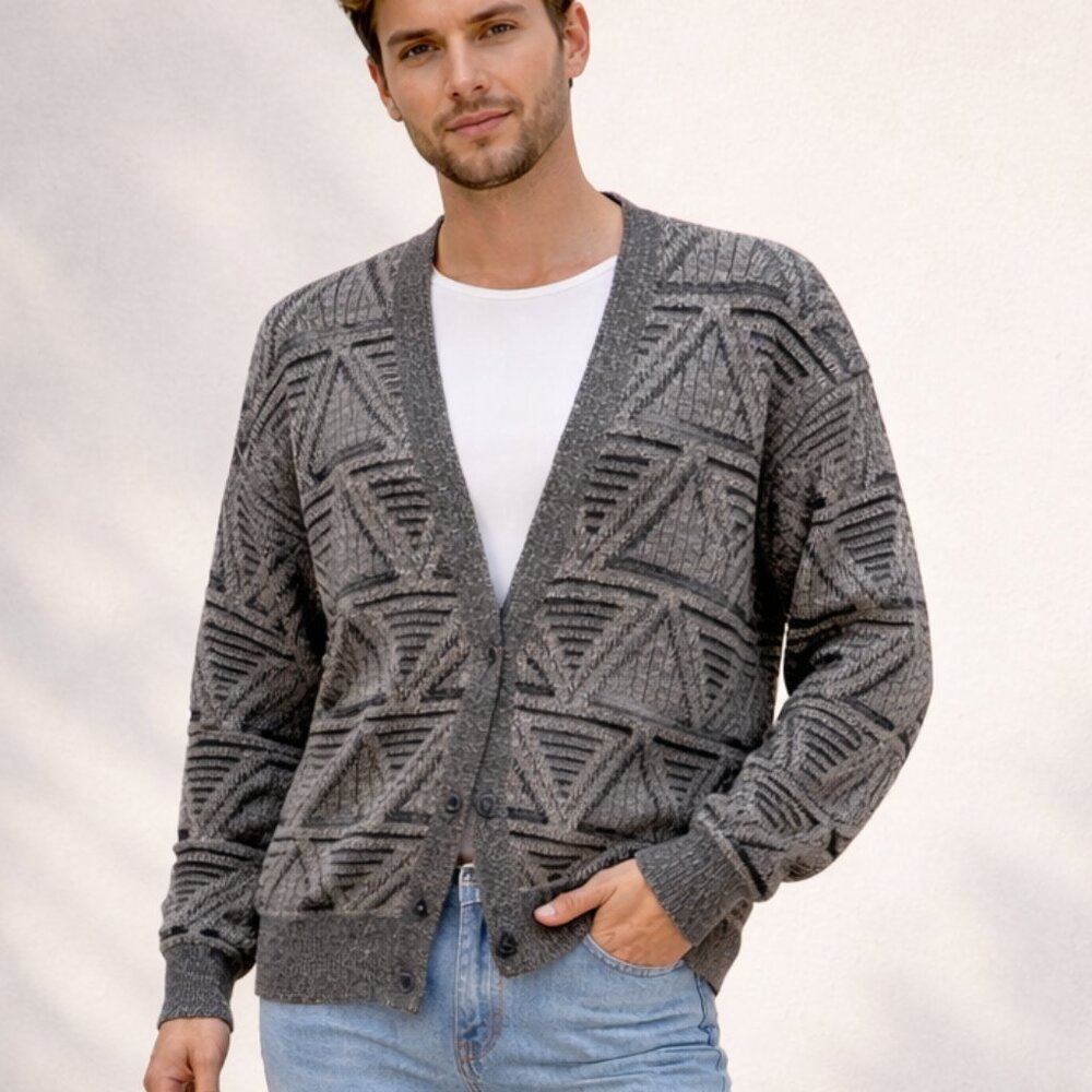 Get Worn Gray Geometric Pattern Cardigan - Size M | Very Good Condition